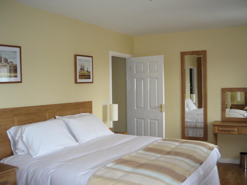 Knightsbrook Hotel Courtyard Accommodation Trim Ngoại thất bức ảnh